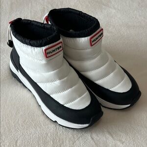 Hunter Black and White Puffer Boots